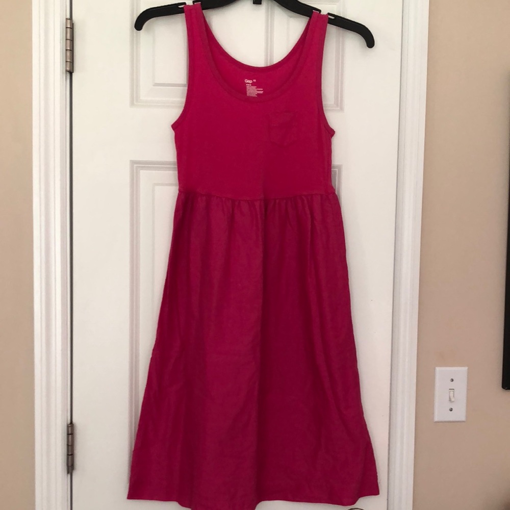🥰Like new Gap tank dress in bright pink. Size Xs